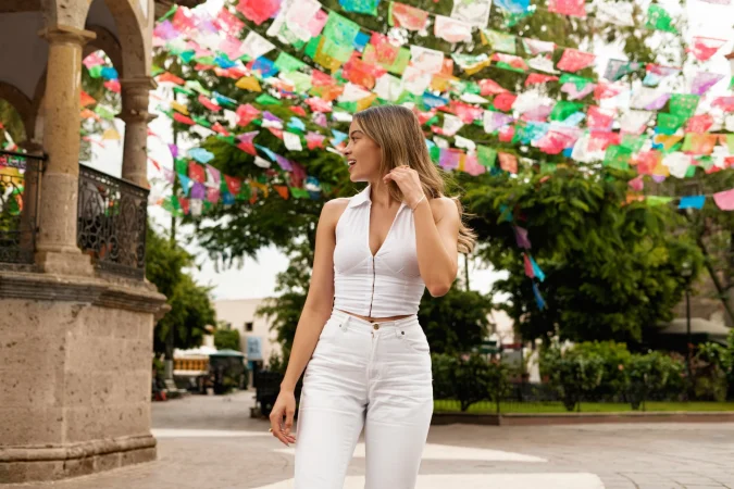 mujer vestida de feria